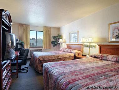 Rodeway Inn Florence - Cincinnati South Habitación foto